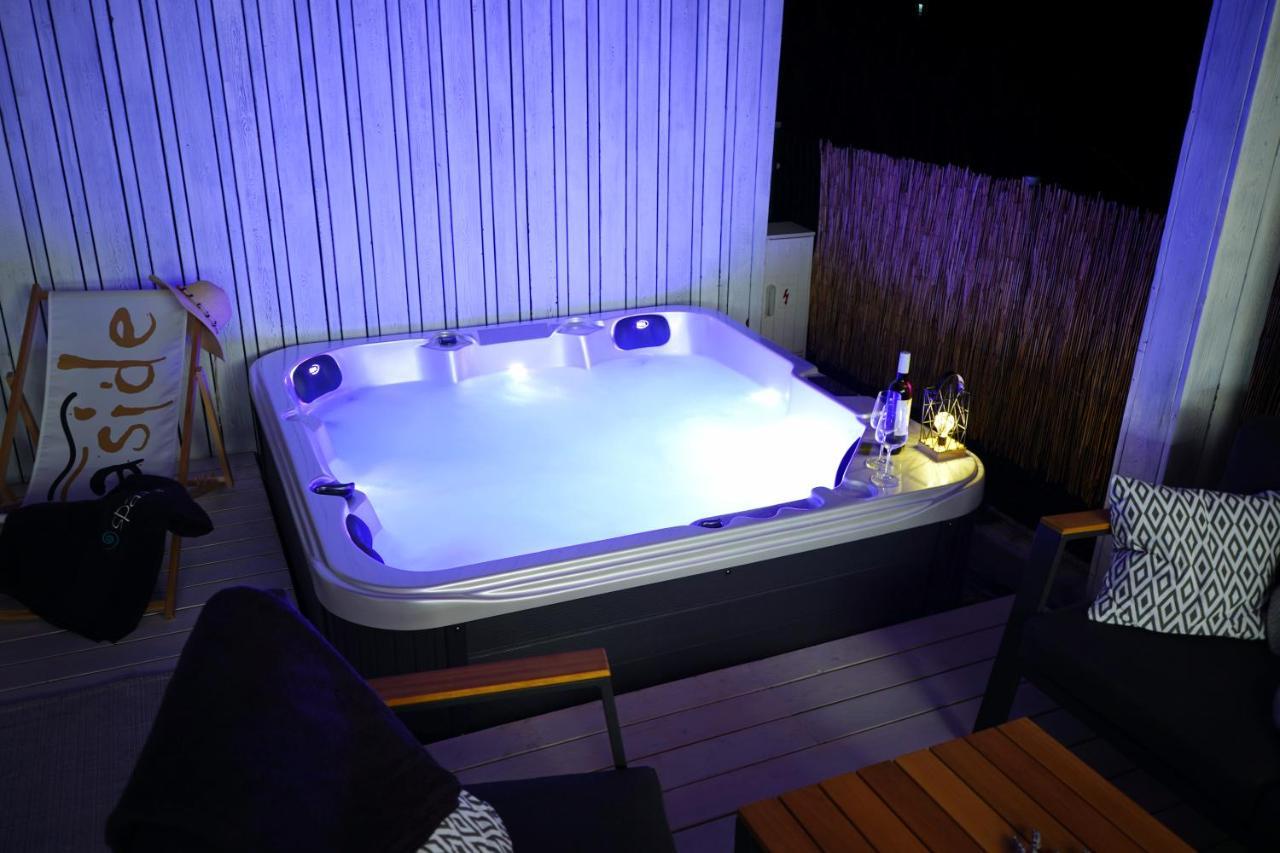 Boutique Style Eco-Beachhouse, Private Jacuzzi Привлака Екстер'єр фото